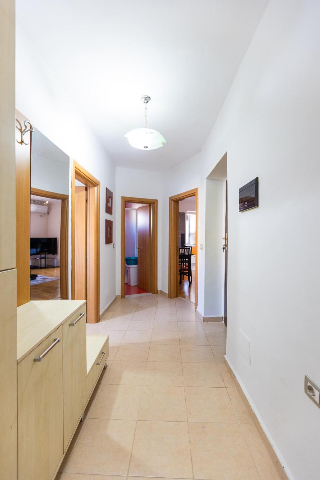 In The Center Of Appartement
