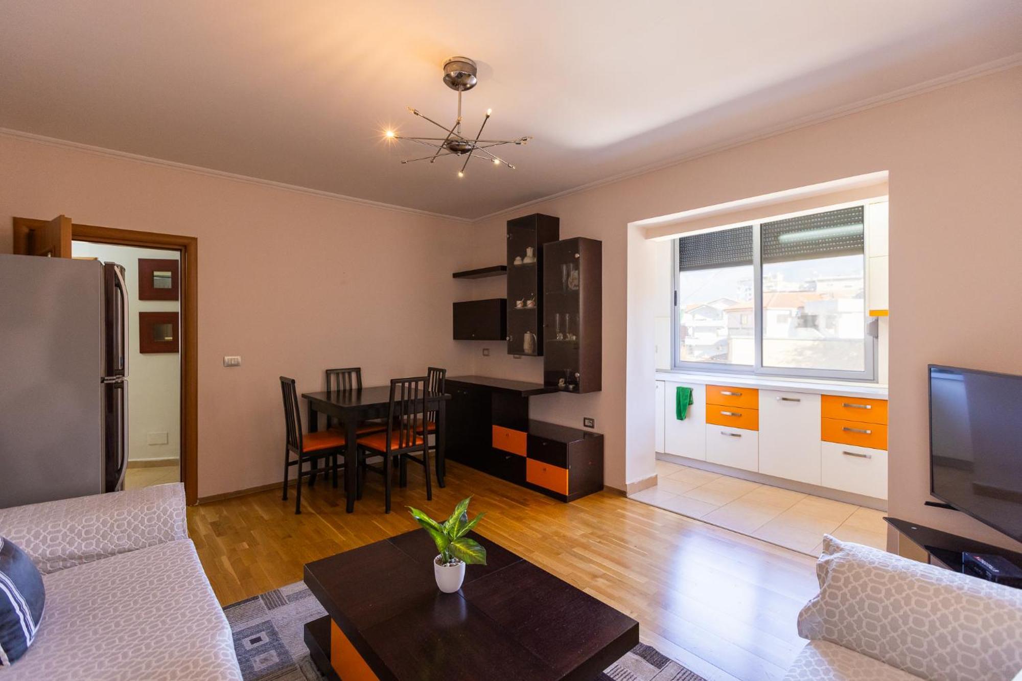 In The Center Of Appartement *